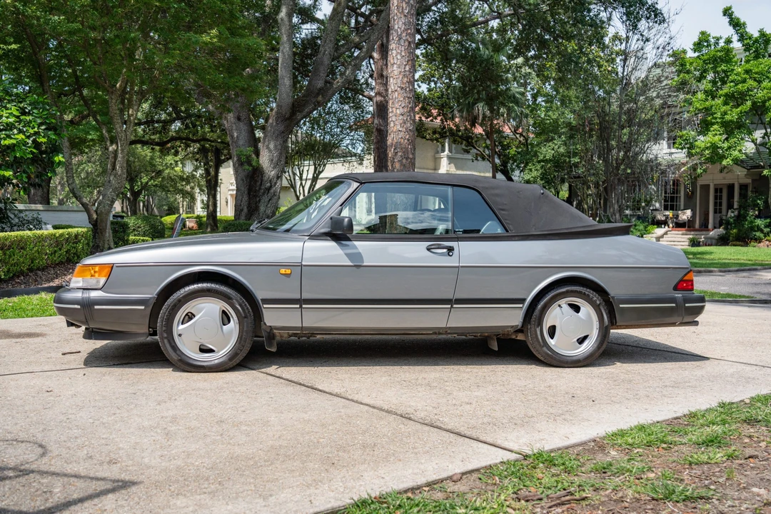 1994 Saab 900 Turbo 1st Gen - Image 13 of 31