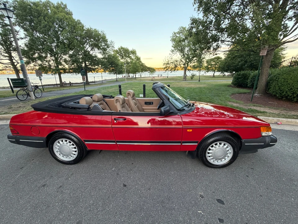 1994 Saab 900 1st Gen - Image 11 of 31