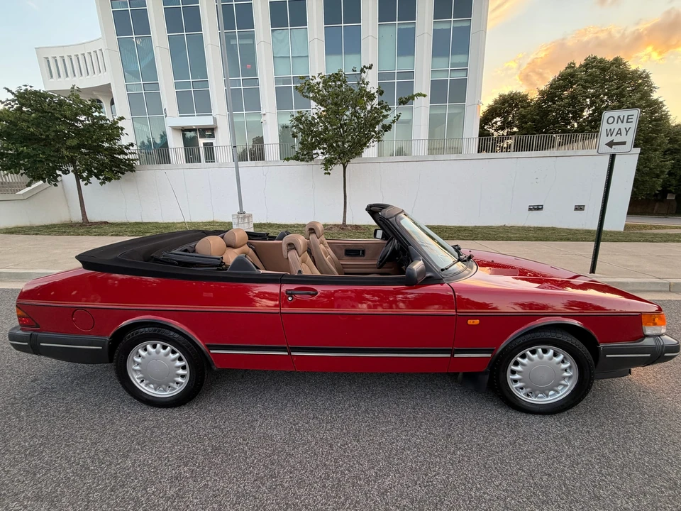 1994 Saab 900 1st Gen - Image 13 of 31