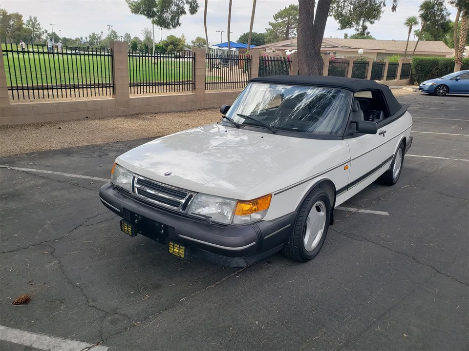 1994 Saab 900 2nd Gen - Image 2 of 24