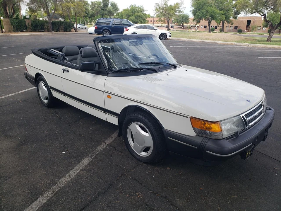 1994 Saab 900 2nd Gen - Image 4 of 24