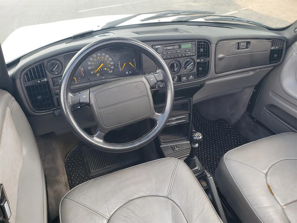 1994 Saab 900 2nd Gen - Image 7 of 24