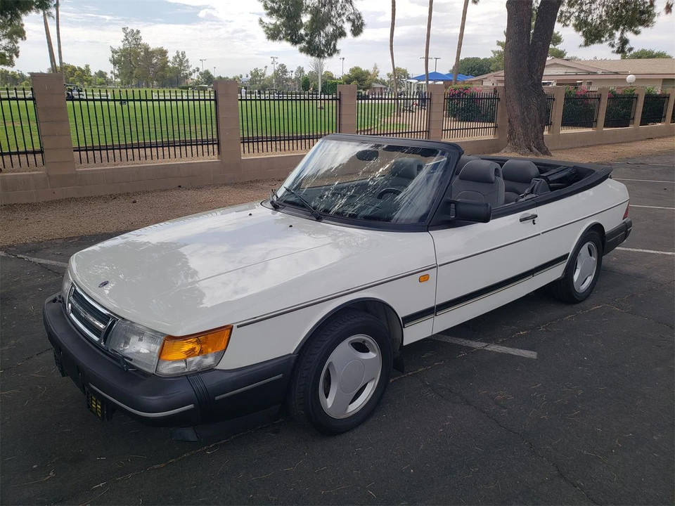 1994 Saab 900 2nd Gen - Image 19 of 24