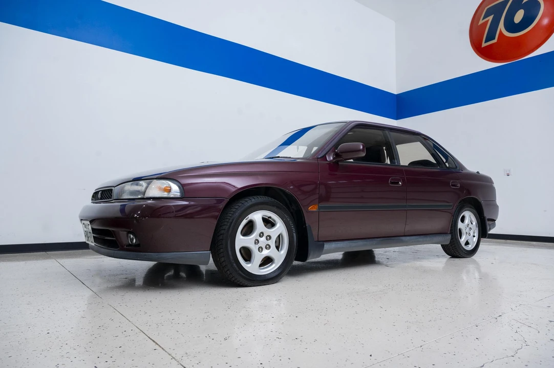 1994 Subaru Legacy 1st Gen - Image 8 of 31
