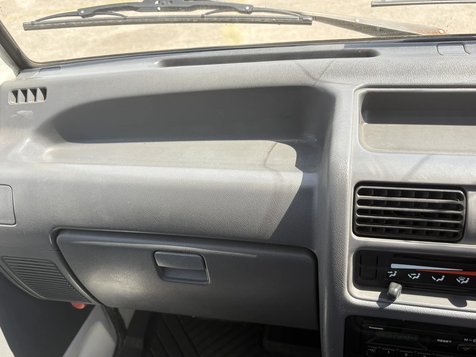 1994 Subaru Sambar 5th Gen - Image 11 of 31