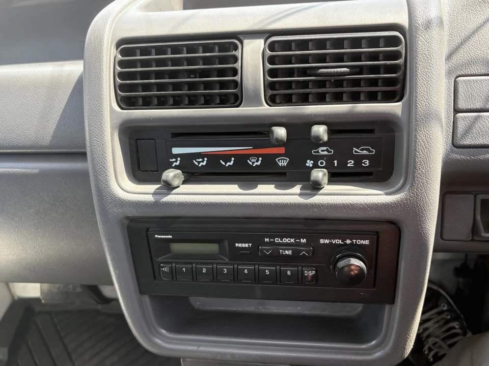 1994 Subaru Sambar 5th Gen - Image 10 of 31