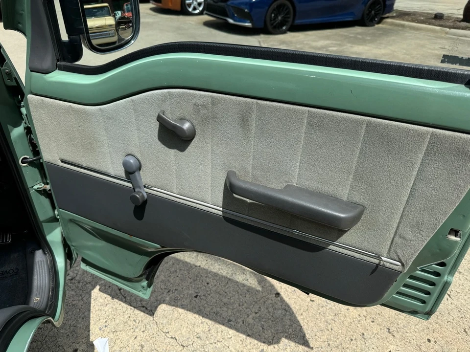 1994 Subaru Sambar 5th Gen - Image 14 of 17