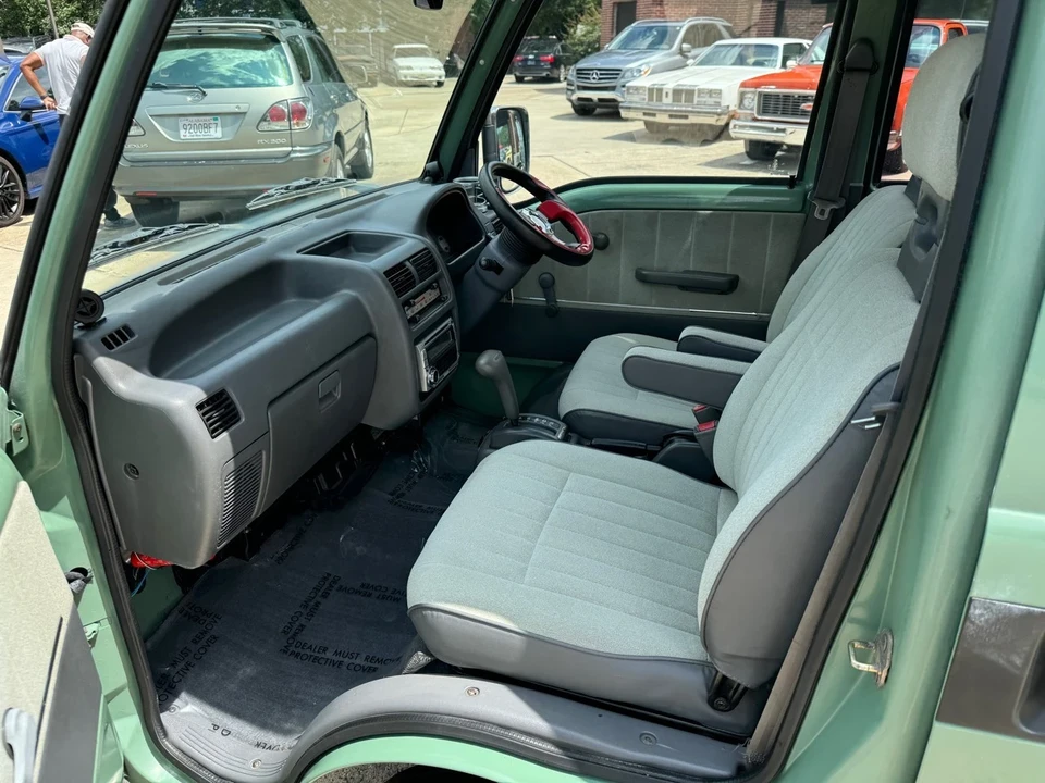 1994 Subaru Sambar 5th Gen - Image 10 of 17