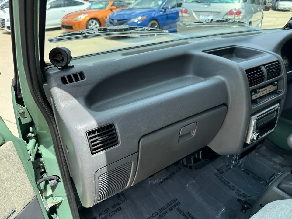 1994 Subaru Sambar 5th Gen - Image 12 of 17