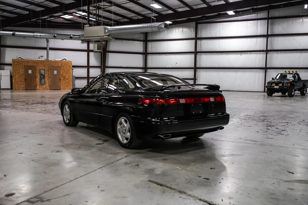 1994 Subaru SVX - Image 16 of 31