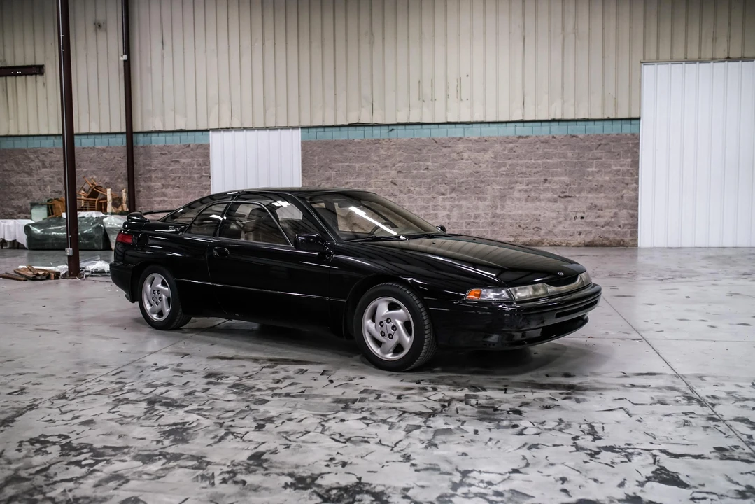 1994 Subaru SVX - Image 25 of 31