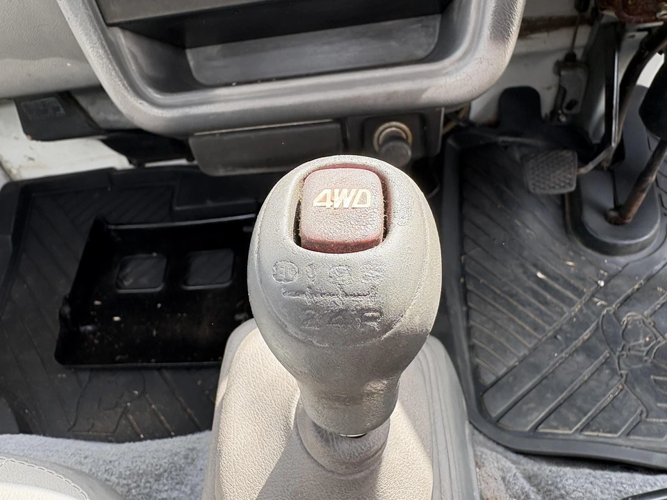 1994 Subaru Sambar 4th Gen - Image 18 of 21