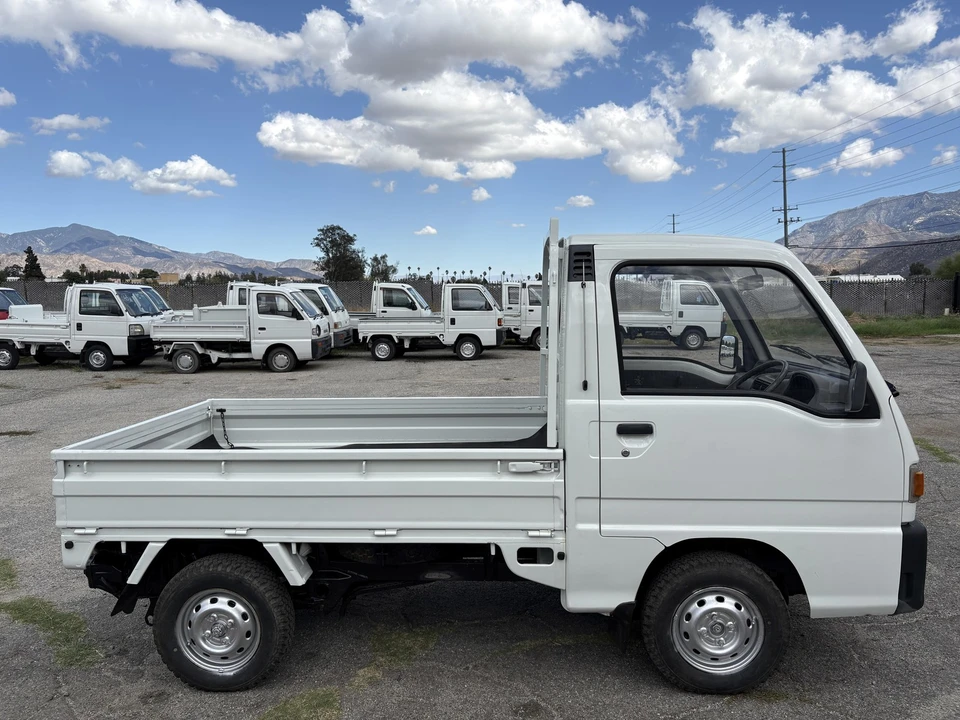 1994 Subaru Sambar 4th Gen - Image 8 of 21