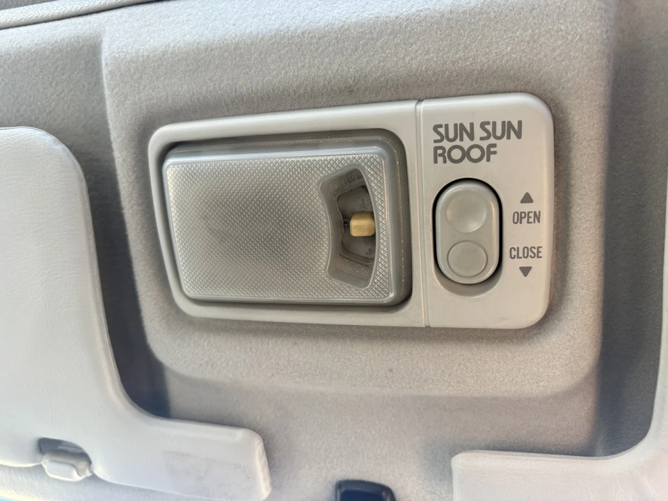 1994 Subaru Sambar 4th Gen - Image 19 of 21