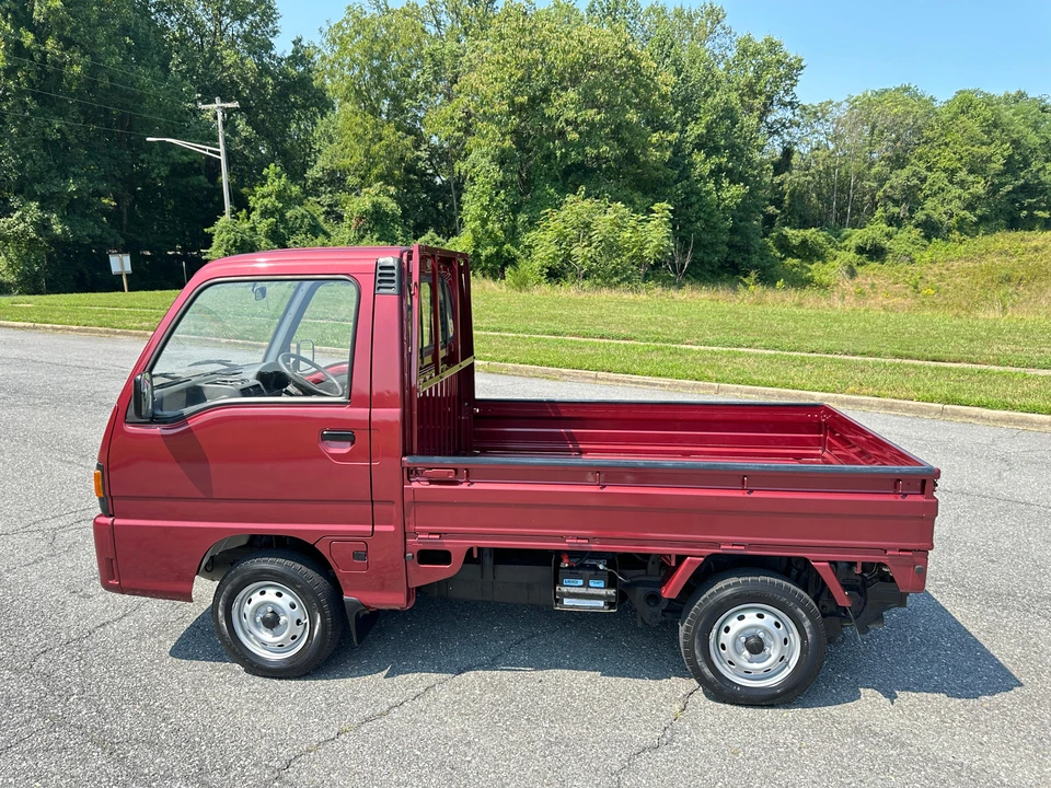 1994 Subaru Sambar 5th Gen - Image 11 of 31