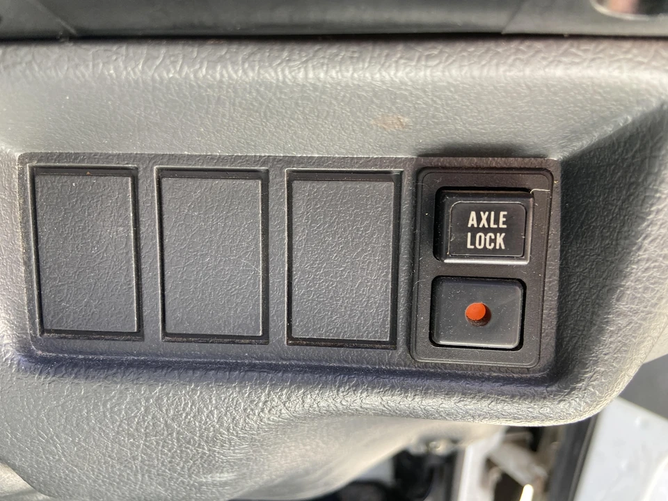 1994 Suzuki Carry & Every 8th Gen - Image 16 of 21