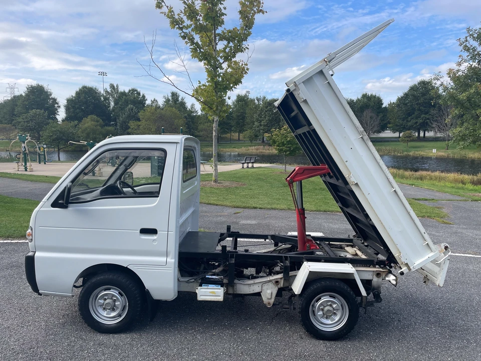 1994 Suzuki Carry & Every 8th Gen - Image 25 of 31