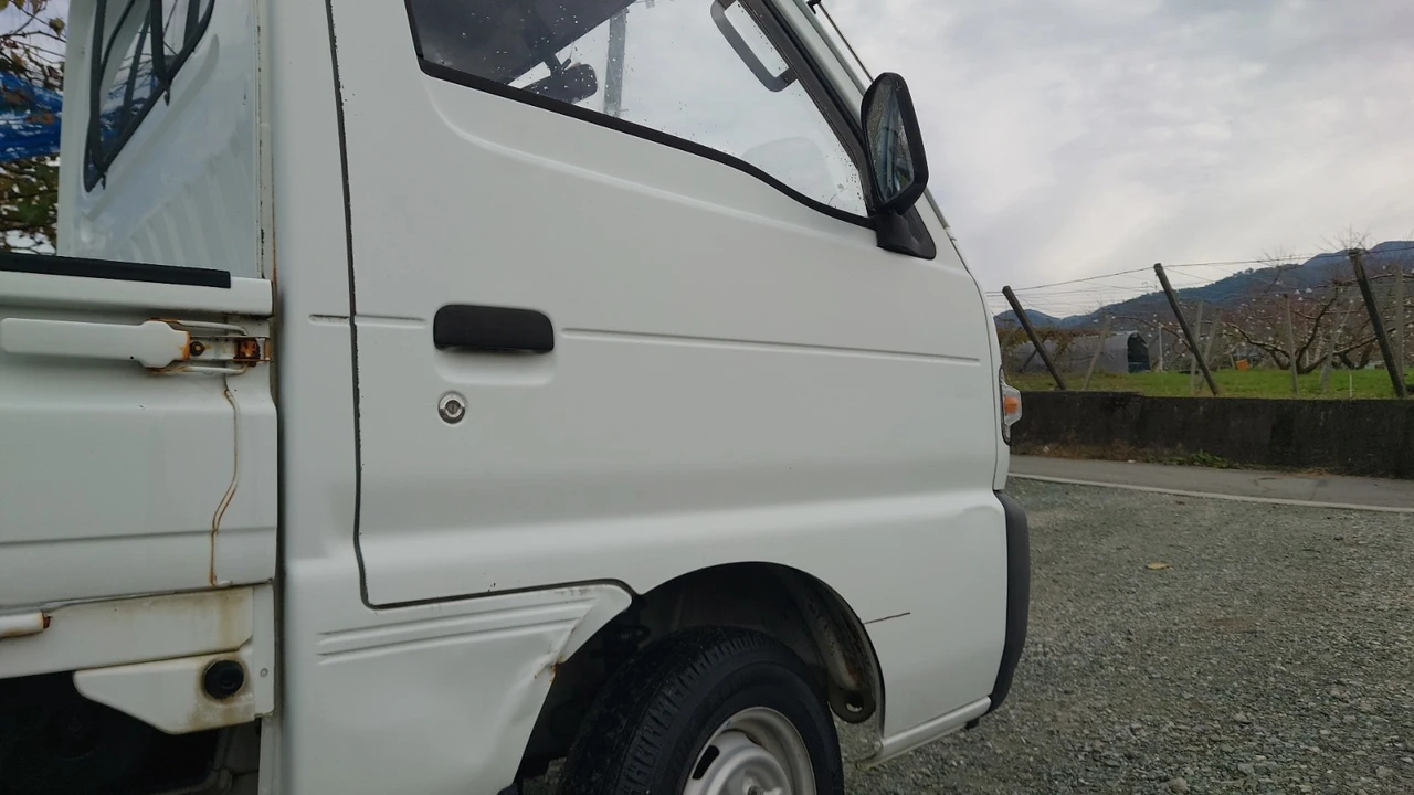 1994 Suzuki Carry & Every 8th Gen - Image 9 of 13