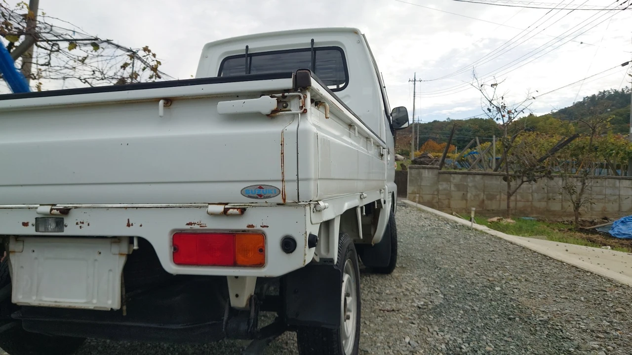1994 Suzuki Carry & Every 8th Gen - Image 7 of 13