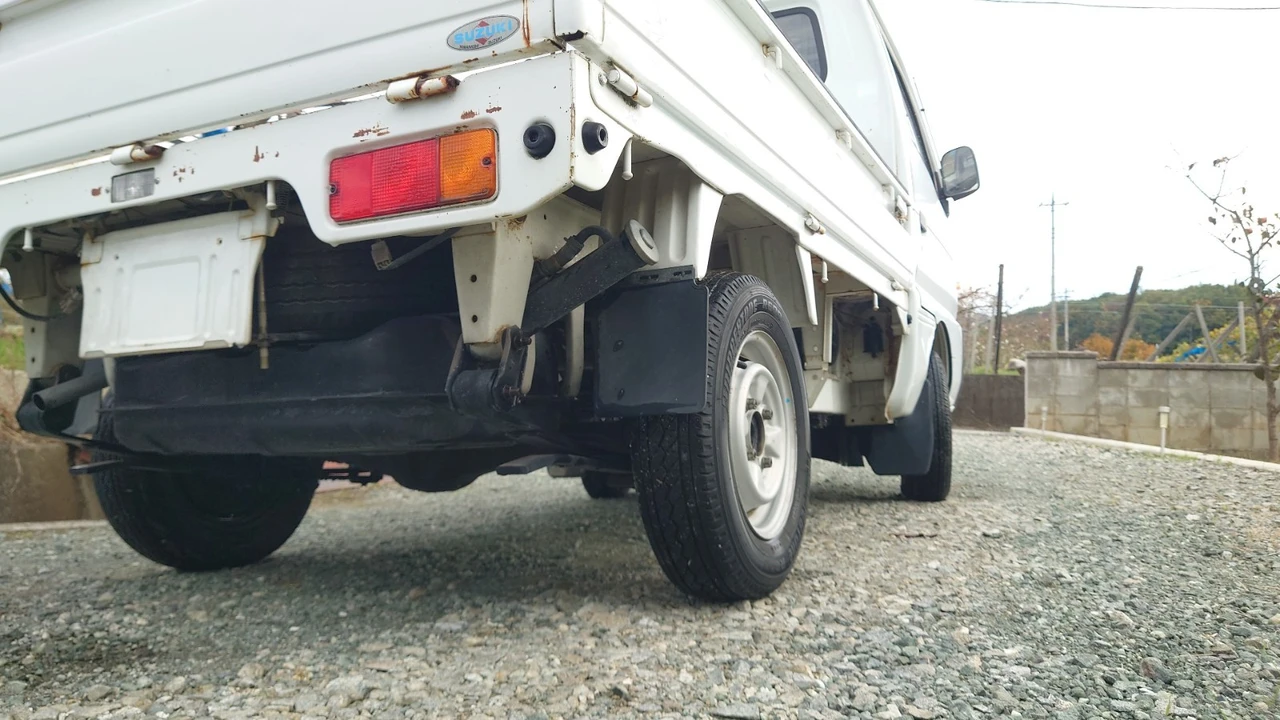 1994 Suzuki Carry & Every 8th Gen - Image 8 of 13