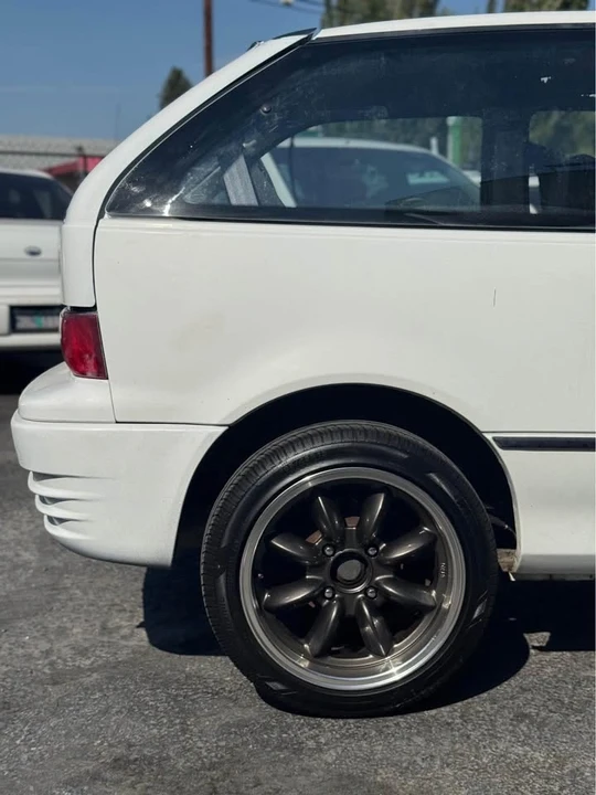 1994 Suzuki - Image 8 of 11