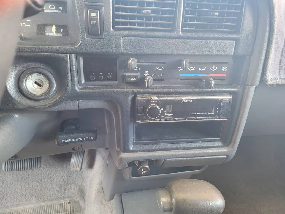 1994 Toyota 4Runner 2nd Gen - Image 19 of 24