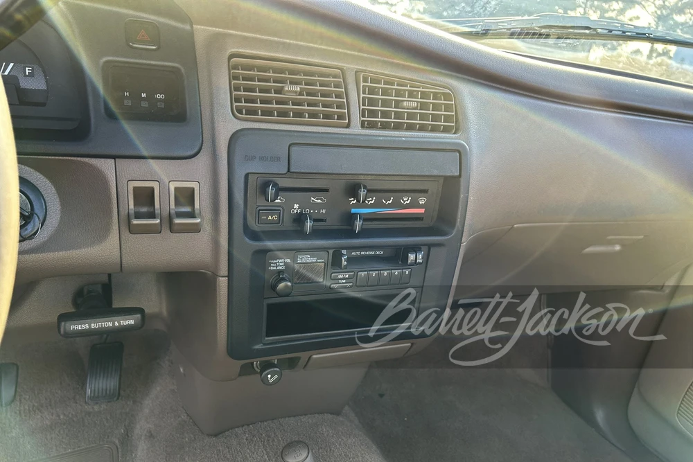 1994 Toyota T100 - Image 8 of 23