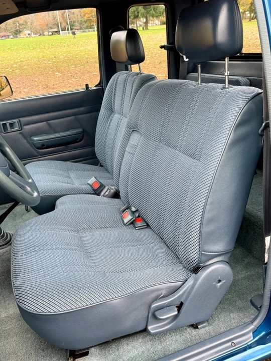 1994 Toyota Hilux 5th Gen - Image 7 of 21