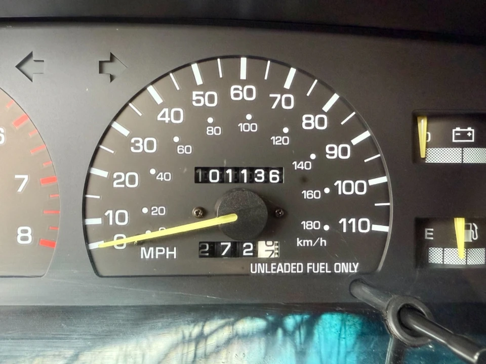 1994 Toyota Hilux 5th Gen - Image 10 of 21