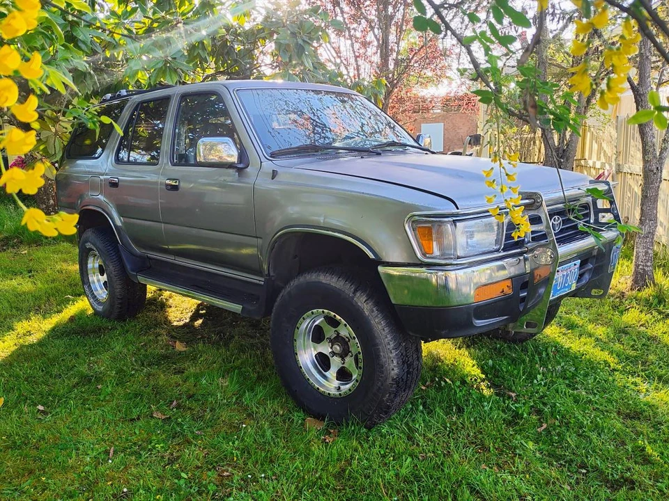 1994 Toyota 4Runner 2nd Gen - Image 2 of 22