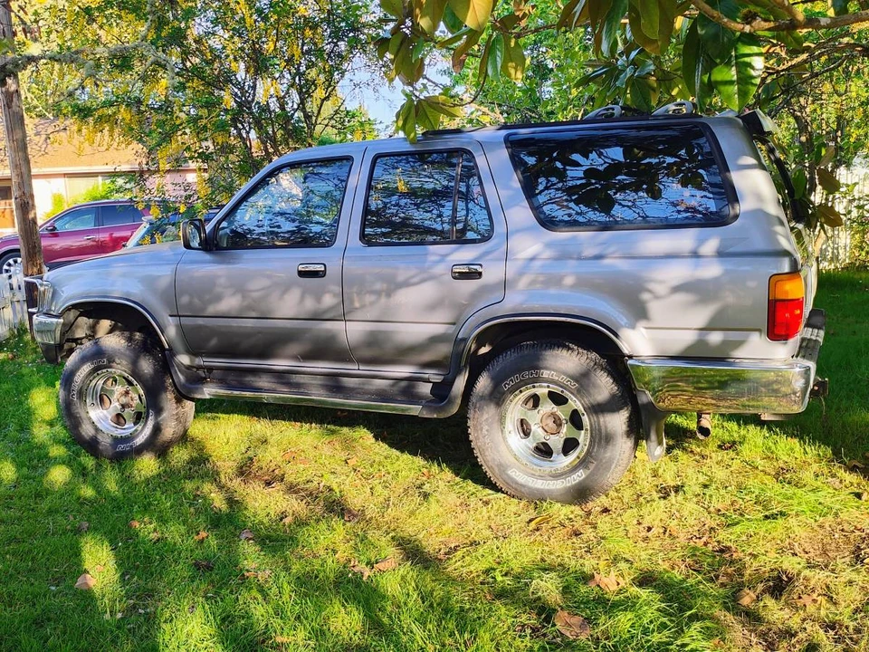 1994 Toyota 4Runner 2nd Gen - Image 19 of 22