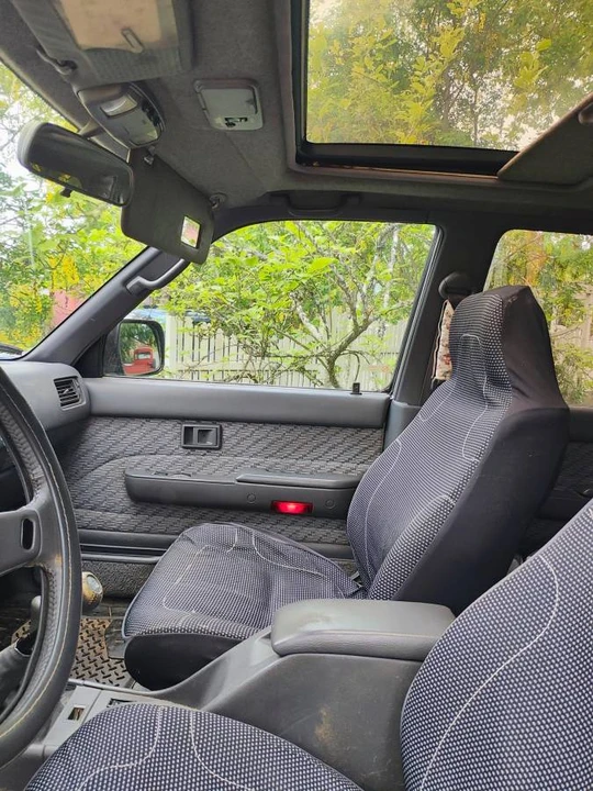 1994 Toyota 4Runner 2nd Gen - Image 16 of 22
