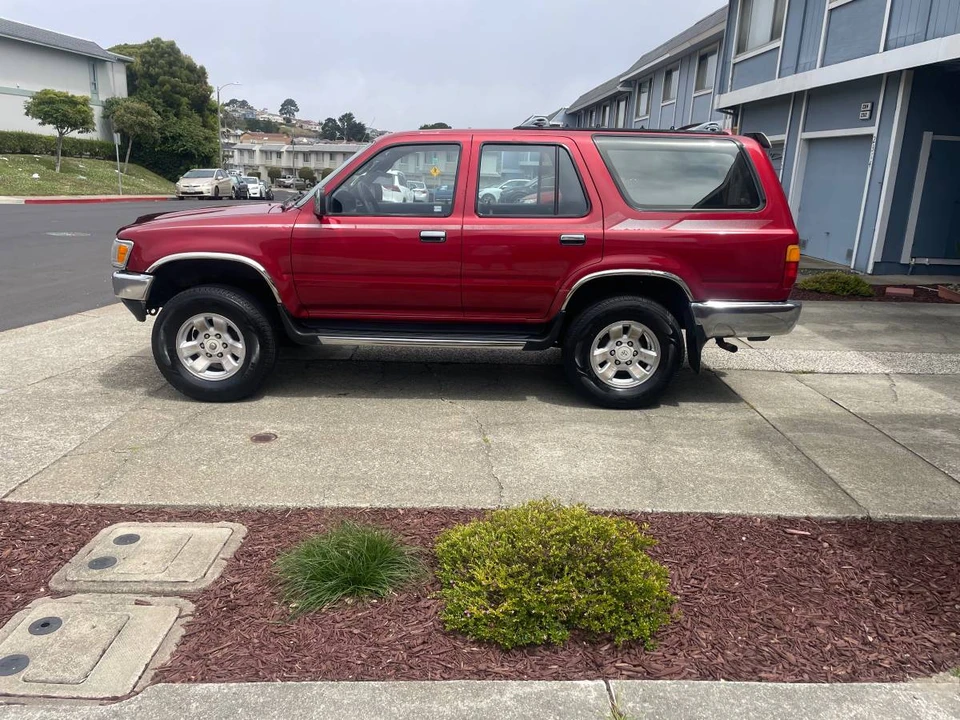 1994 Toyota 4Runner 2nd Gen - Image 2 of 22