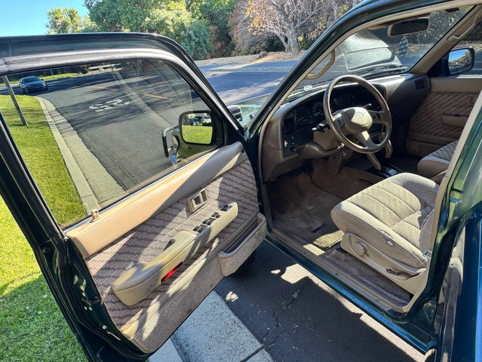 1994 Toyota 4Runner 2nd Gen - Image 14 of 19