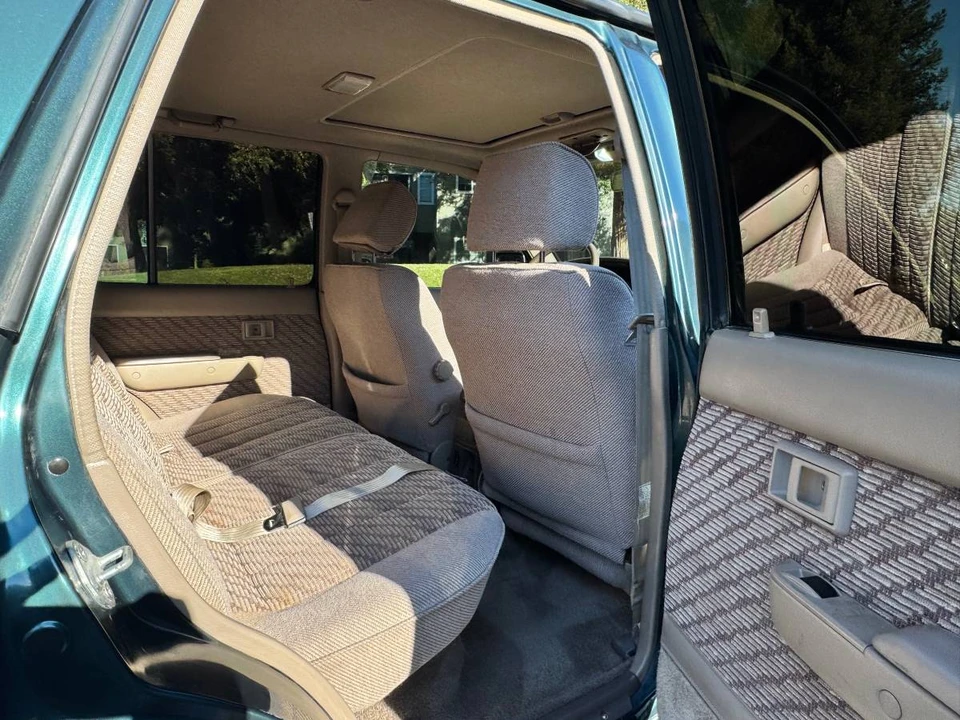1994 Toyota 4Runner 2nd Gen - Image 18 of 19