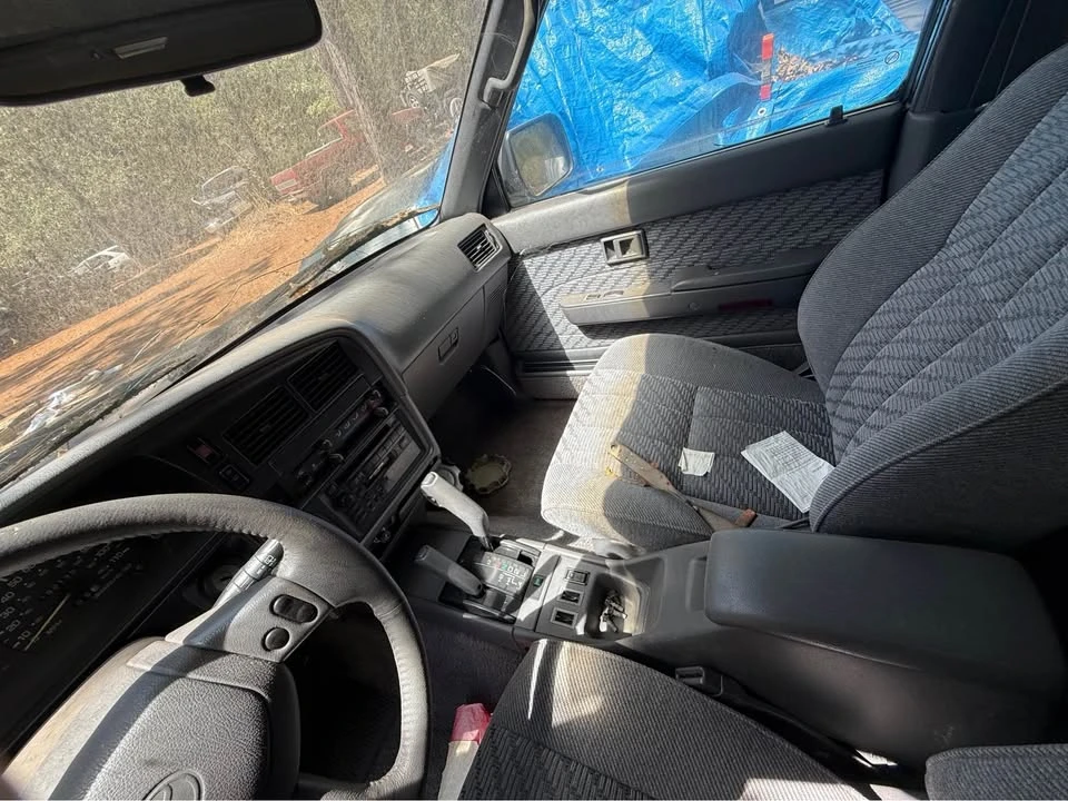 1994 Toyota 4Runner 2nd Gen - Image 9 of 12