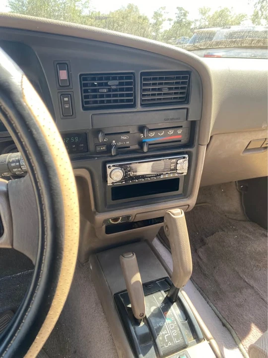 1994 Toyota 4Runner 2nd Gen - Image 12 of 13