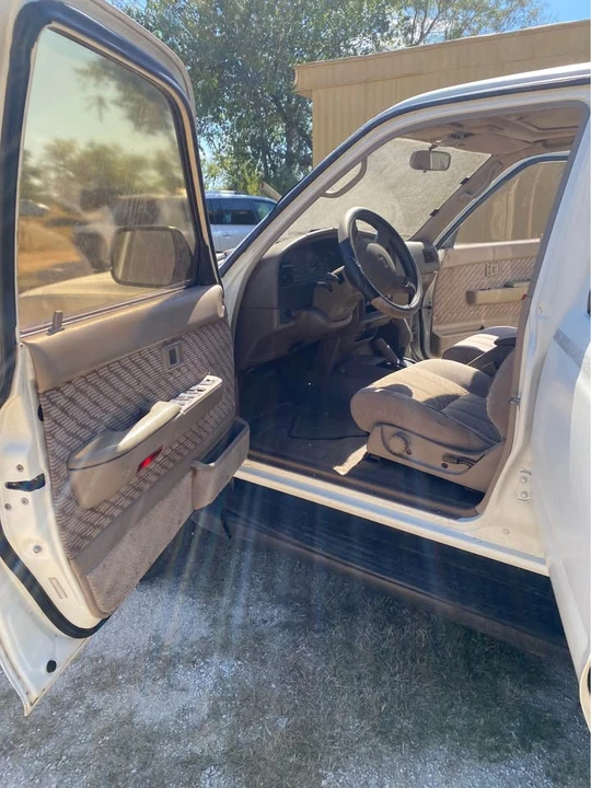1994 Toyota 4Runner 2nd Gen - Image 11 of 13