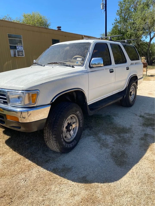 1994 Toyota 4Runner 2nd Gen - Image 2 of 13