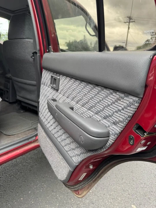 1994 Toyota 4Runner 2nd Gen - Image 12 of 16