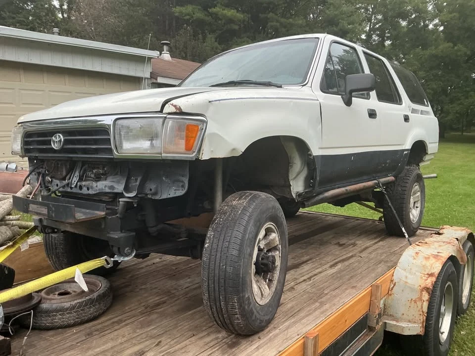 1994 Toyota 4Runner 2nd Gen - Image 2 of 12