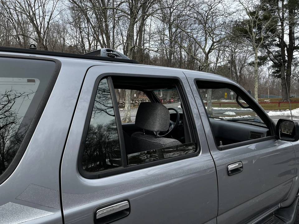 1994 Toyota 4Runner 2nd Gen - Image 28 of 31