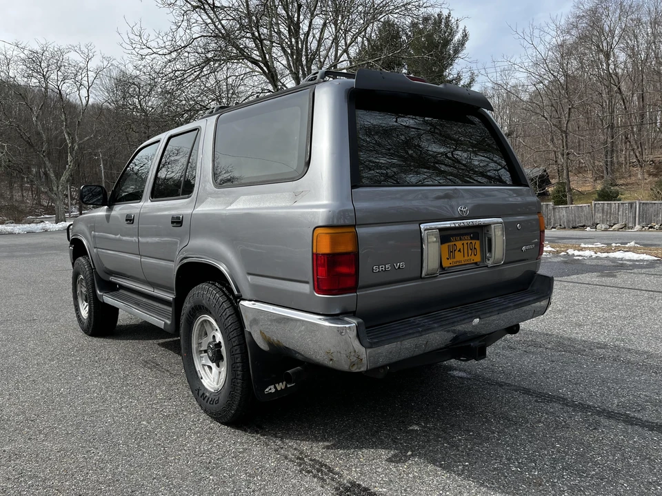 1994 Toyota 4Runner 2nd Gen - Image 10 of 31