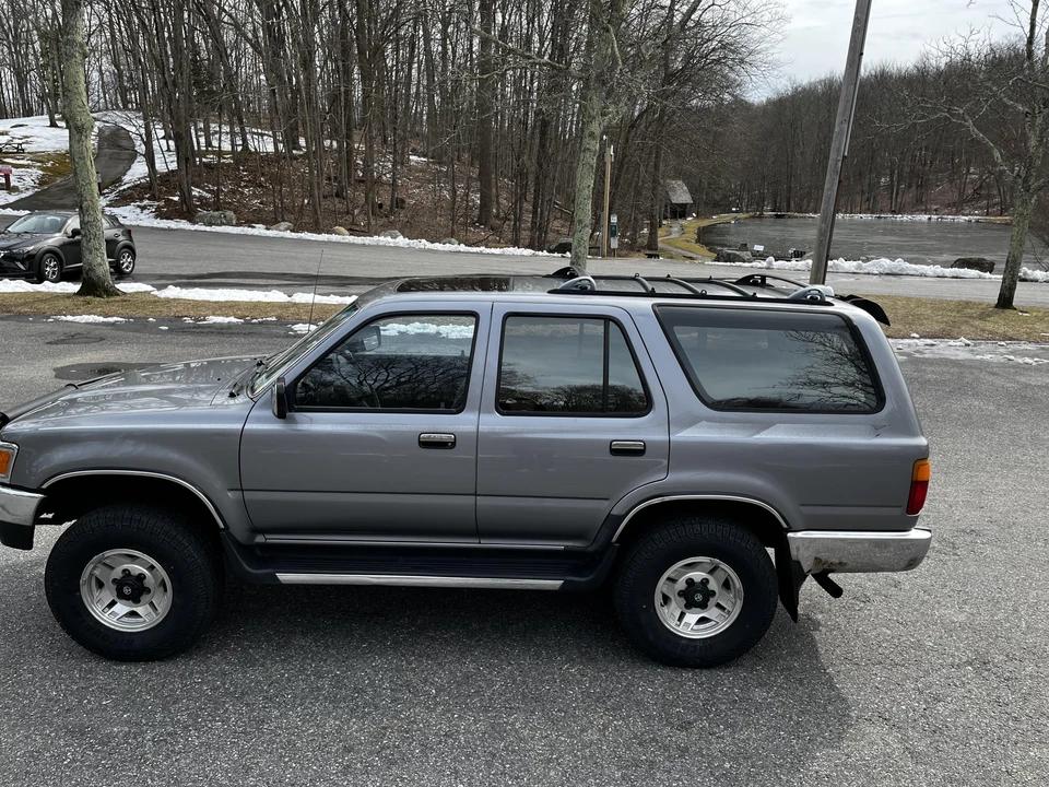 1994 Toyota 4Runner 2nd Gen - Image 9 of 31