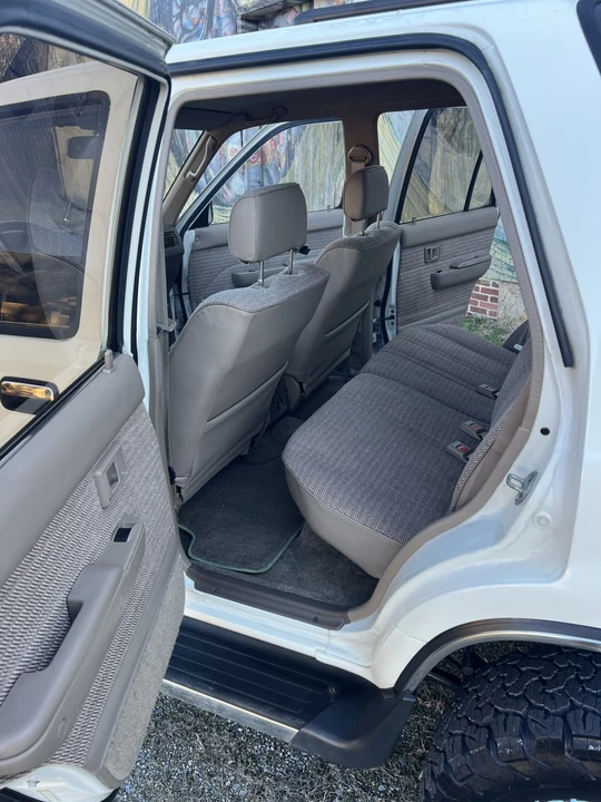 1994 Toyota 4Runner 2nd Gen - Image 11 of 15