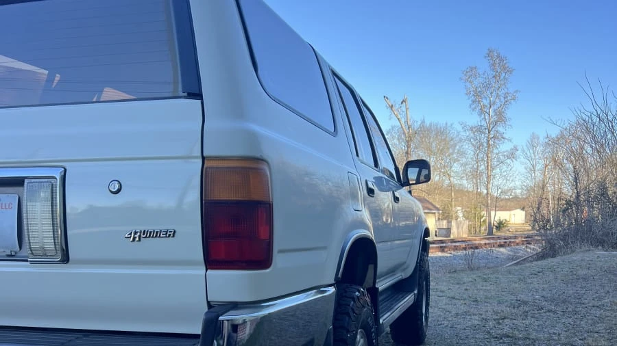 1994 Toyota 4Runner 2nd Gen - Image 5 of 15