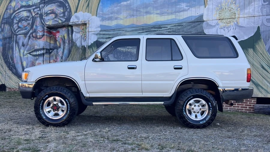 1994 Toyota 4Runner 2nd Gen - Image 2 of 15