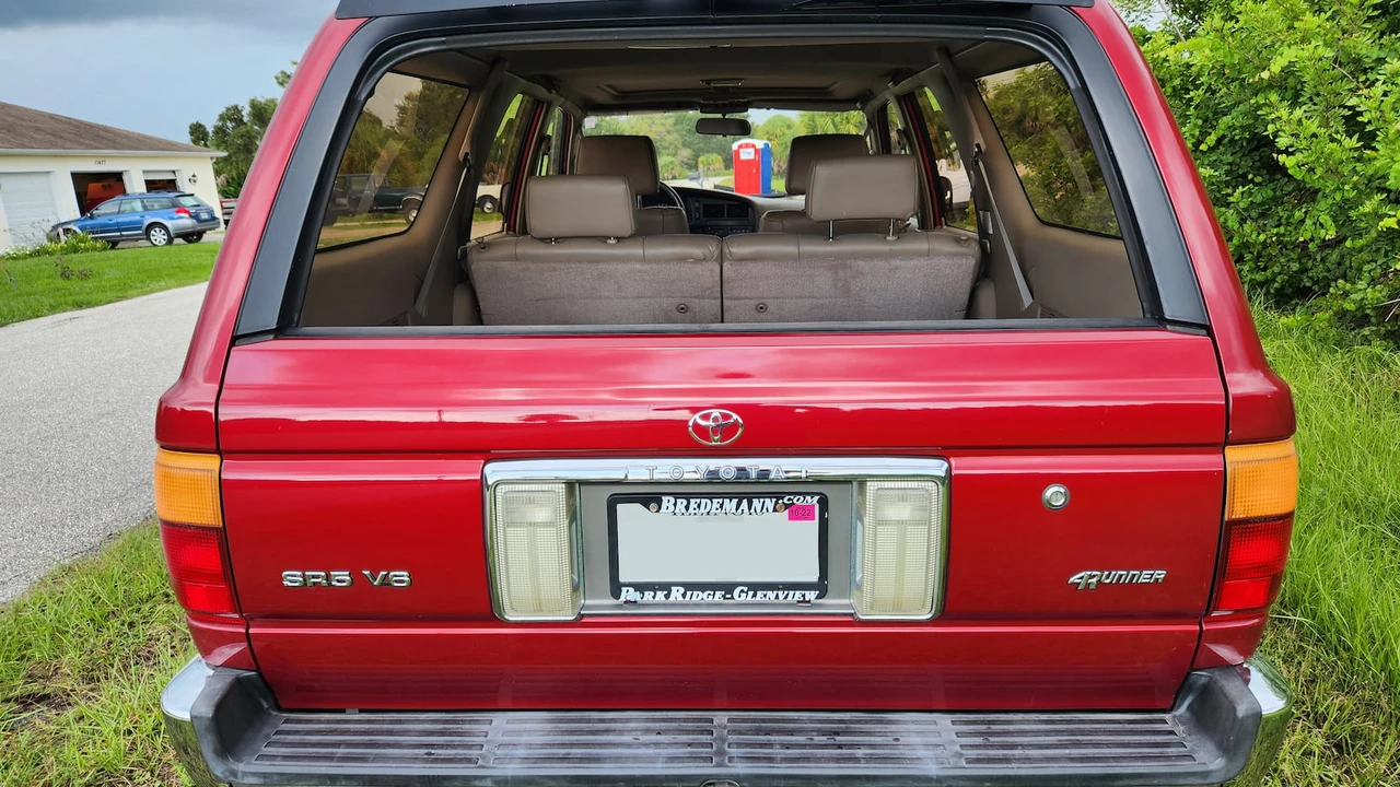 1994 Toyota 4Runner 2nd Gen - Image 13 of 16