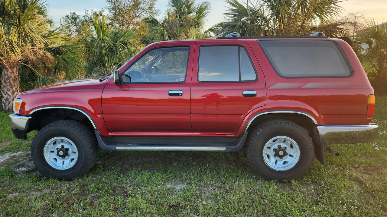 1994 Toyota 4Runner 2nd Gen - Image 2 of 16