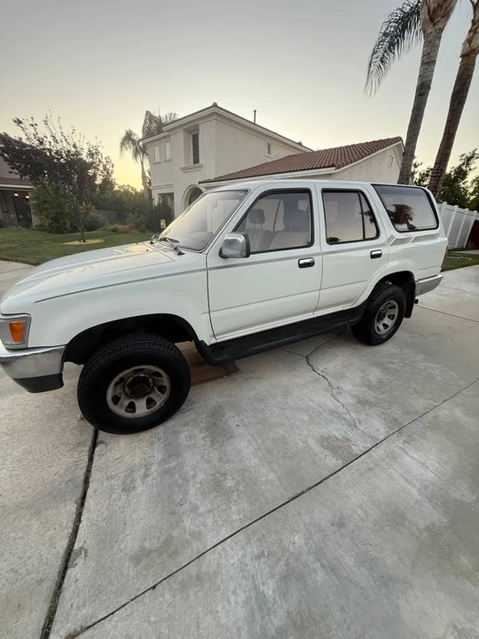 1994 Toyota 4Runner 2nd Gen - Image 2 of 7
